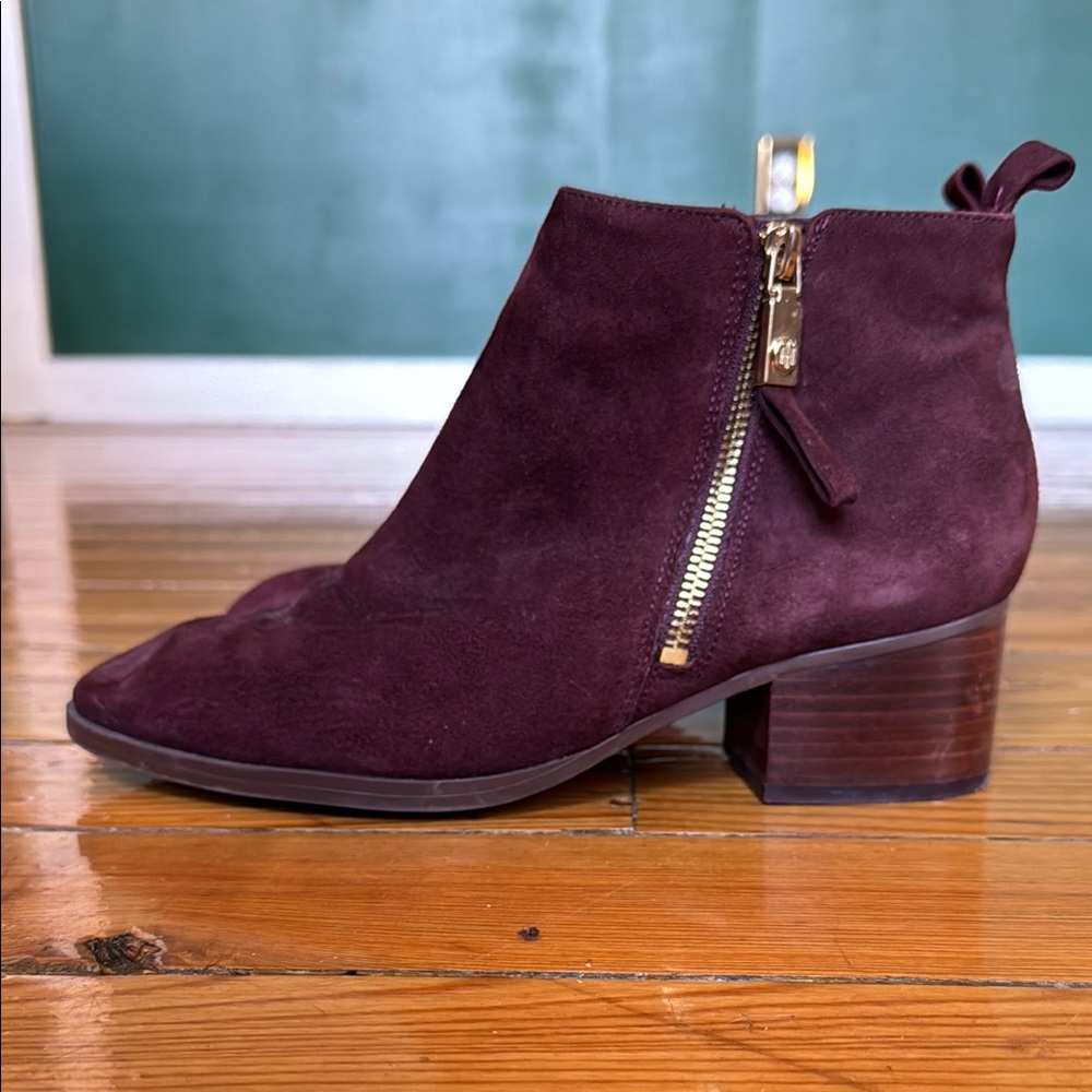 Tommy Hilfiger Burgundy Suede Ankle Boots W’s 7.5 - Great Condition - Picture 4 of 4